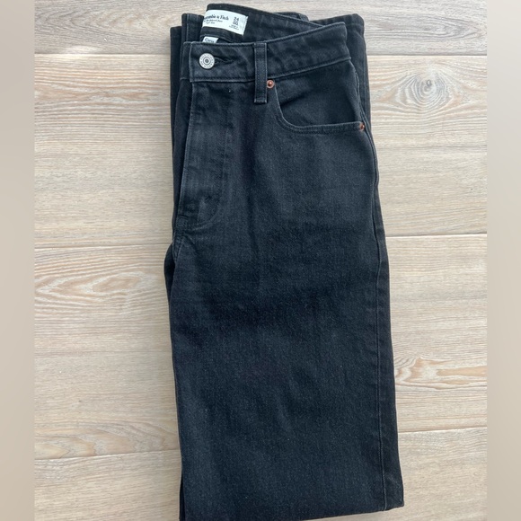 abercrombie jeans - Picture 2 of 3